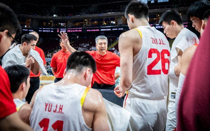 开云体育APP下载-赢下直接对话，拉满容错空间，中国男篮出线基本无悬念
